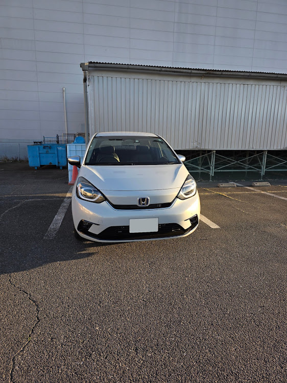 フィットの自宅の駐車場・武蔵野フーズ所沢工場に関するカスタム事例の投稿画像14枚目