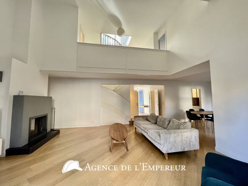 Location meublée maison 8 pièces 164.14 m² à Rueil-Malmaison (92500), 3 990 €