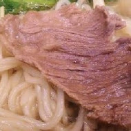 上泓園川燙牛肉麵