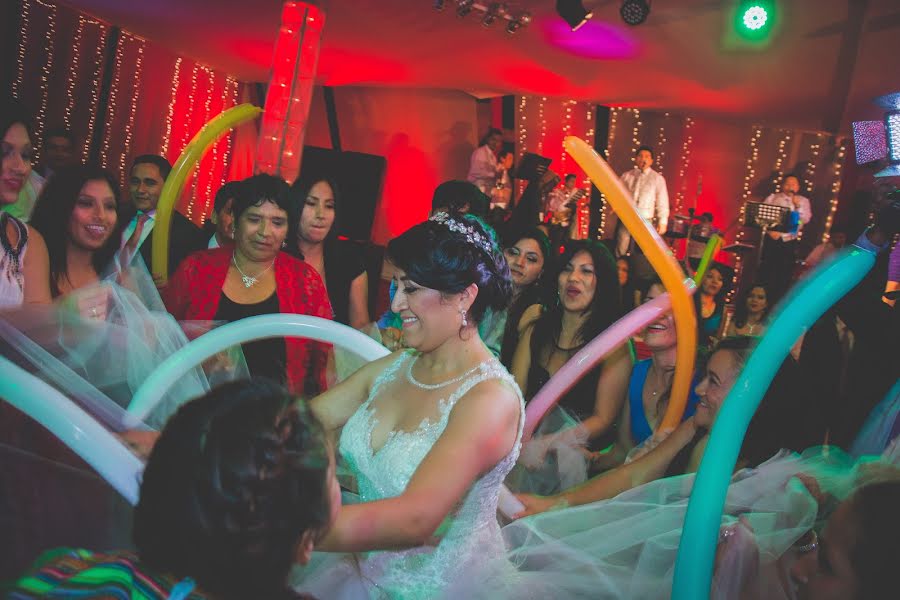 Fotógrafo de bodas Contra Luz (contraluz). Foto del 16 de febrero 2019