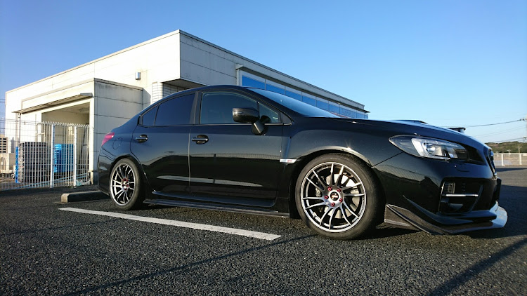WRX STIの斜め後ろ・車検に関するカスタム事例の投稿画像1枚目