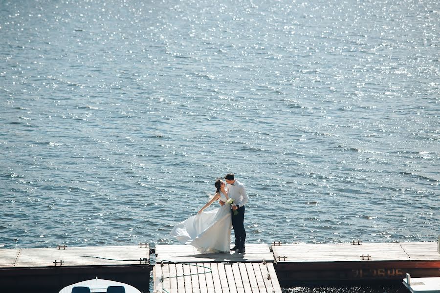 Fotógrafo de casamento Lena Astafeva (tigrdi). Foto de 16 de agosto 2018