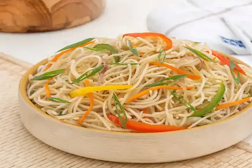 Veg Hakka Noodles