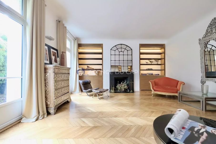 Location  appartement 6 pièces 310 m² à Paris 16ème (75016), 12 900 €