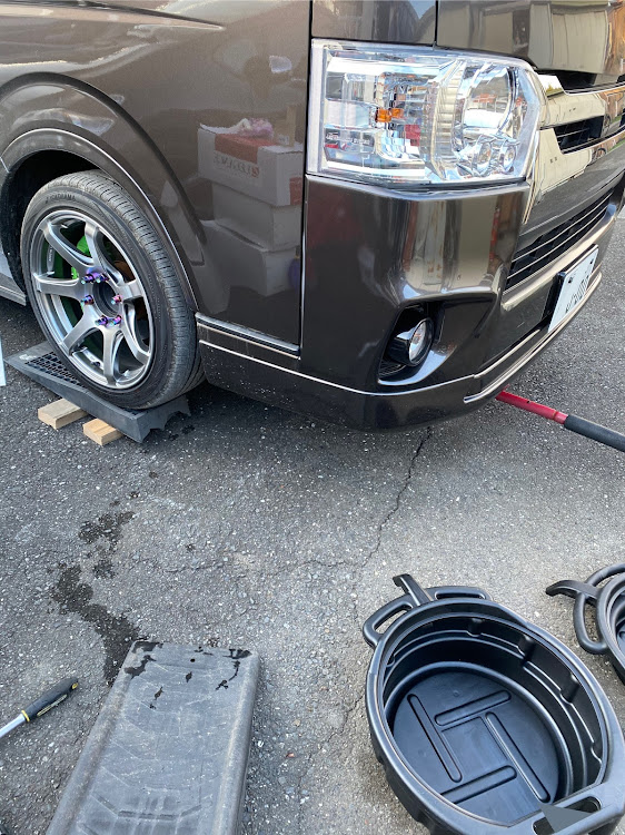 ハイエースバンのオイル交換・洗車納めに関するカスタム事例の投稿画像1枚目