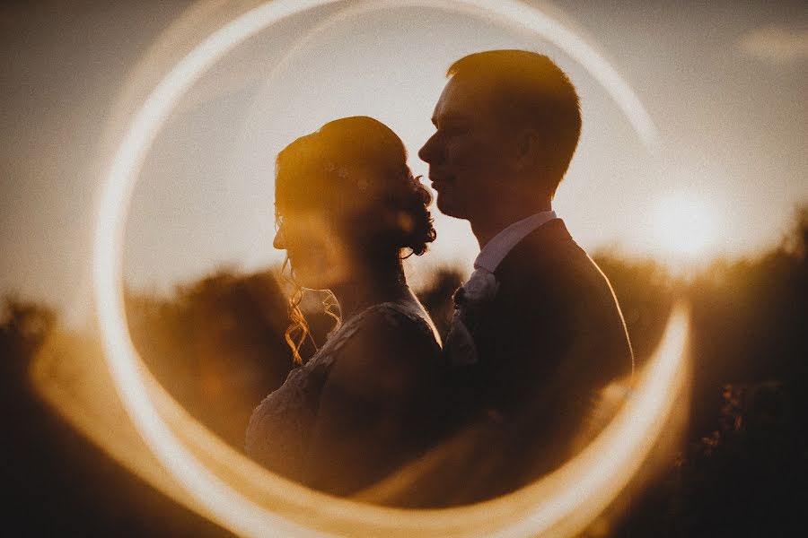 Wedding photographer János Marozsán (janosmarozsan). Photo of 3 February 2020