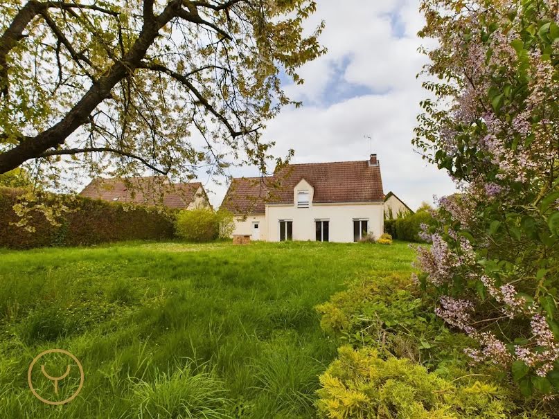 Vente maison 7 pièces 140.57 m² à Marigny-le-Châtel (10350), 193 000 €