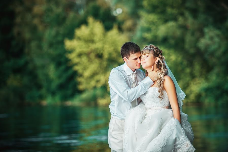 Wedding photographer Mikhail Guliy (migul). Photo of 24 February 2015