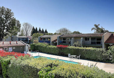 Apartment with pool 2