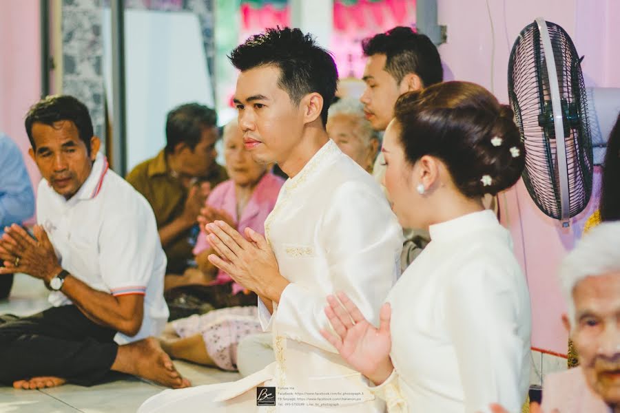 Fotógrafo de casamento Chananon Choochit (chuchit). Foto de 7 de setembro 2020