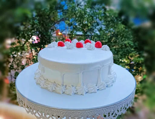 White Forest Cake [Pure Veg]