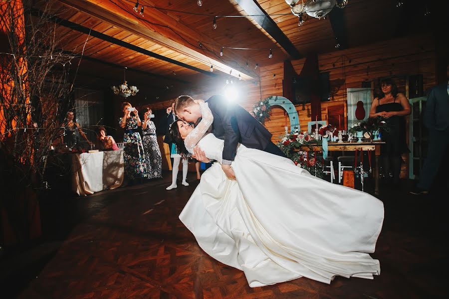 Fotógrafo de casamento Tatyana Kugusheva (tania). Foto de 11 de abril 2016