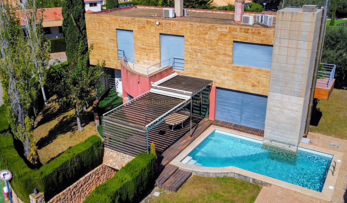 Villa with pool Dehesa de Campoamor