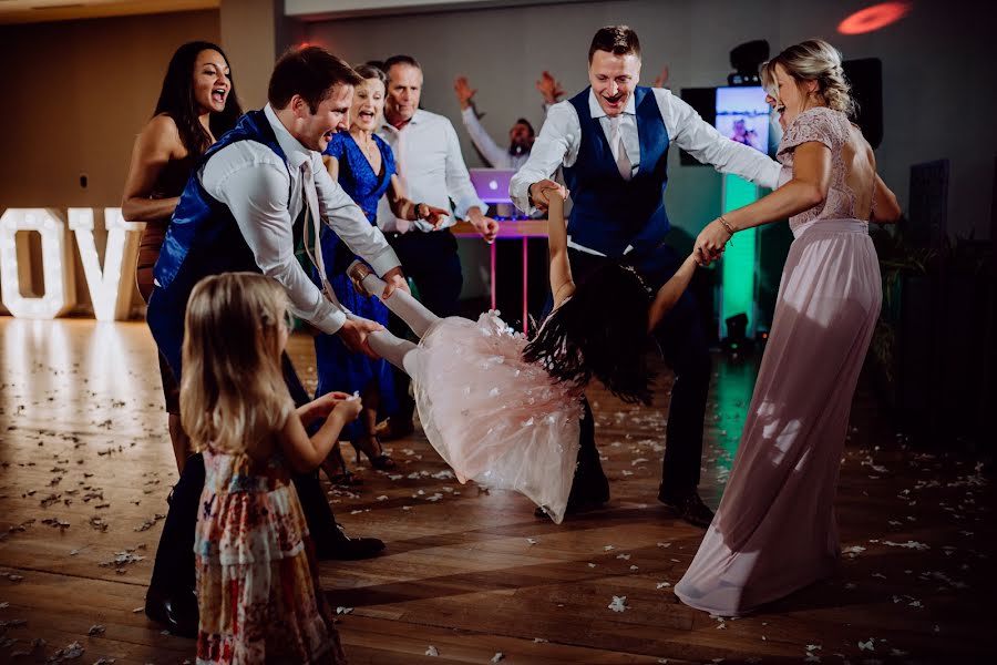 Nhiếp ảnh gia ảnh cưới Magdalena Szczucka (magdalenaszczuck). Ảnh của 4 tháng 12 2019