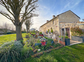 maison à Montreuil-Bellay (49)