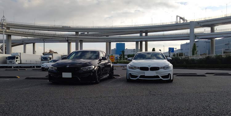 M3 セダンのf82 M4・大黒PA・BMW・おひさしぶりですに関するカスタム事例の投稿画像2枚目