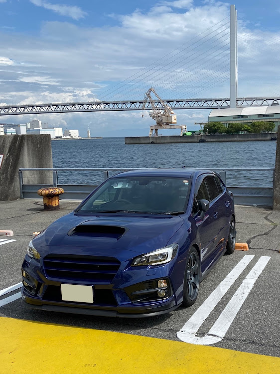 レヴォーグのラピスブルーパール・サンシャインワーフ神戸・ブレーキパッド・ブレーキローターに関するカスタム事例の投稿画像1枚目