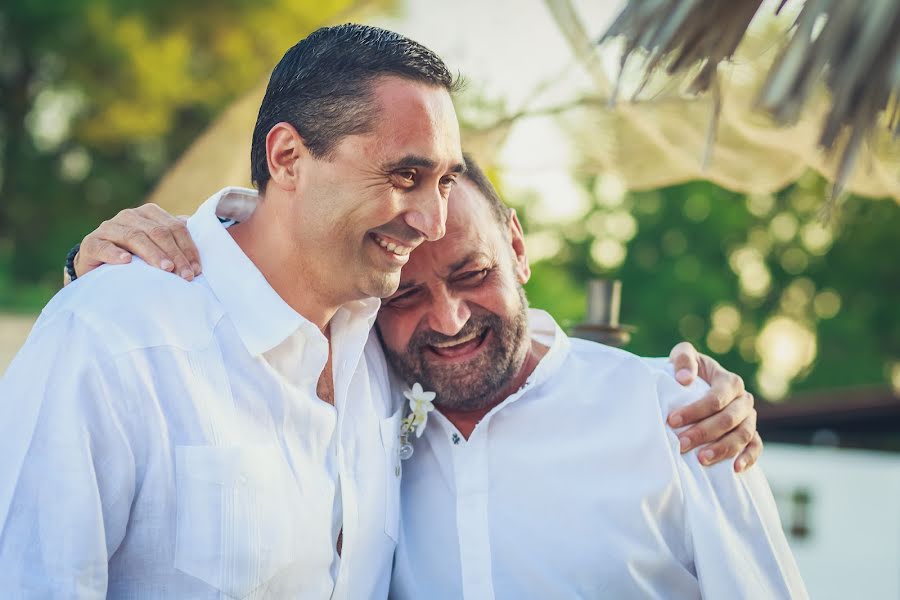 Fotografo di matrimoni Fer Agundis (agundis). Foto del 15 settembre 2017