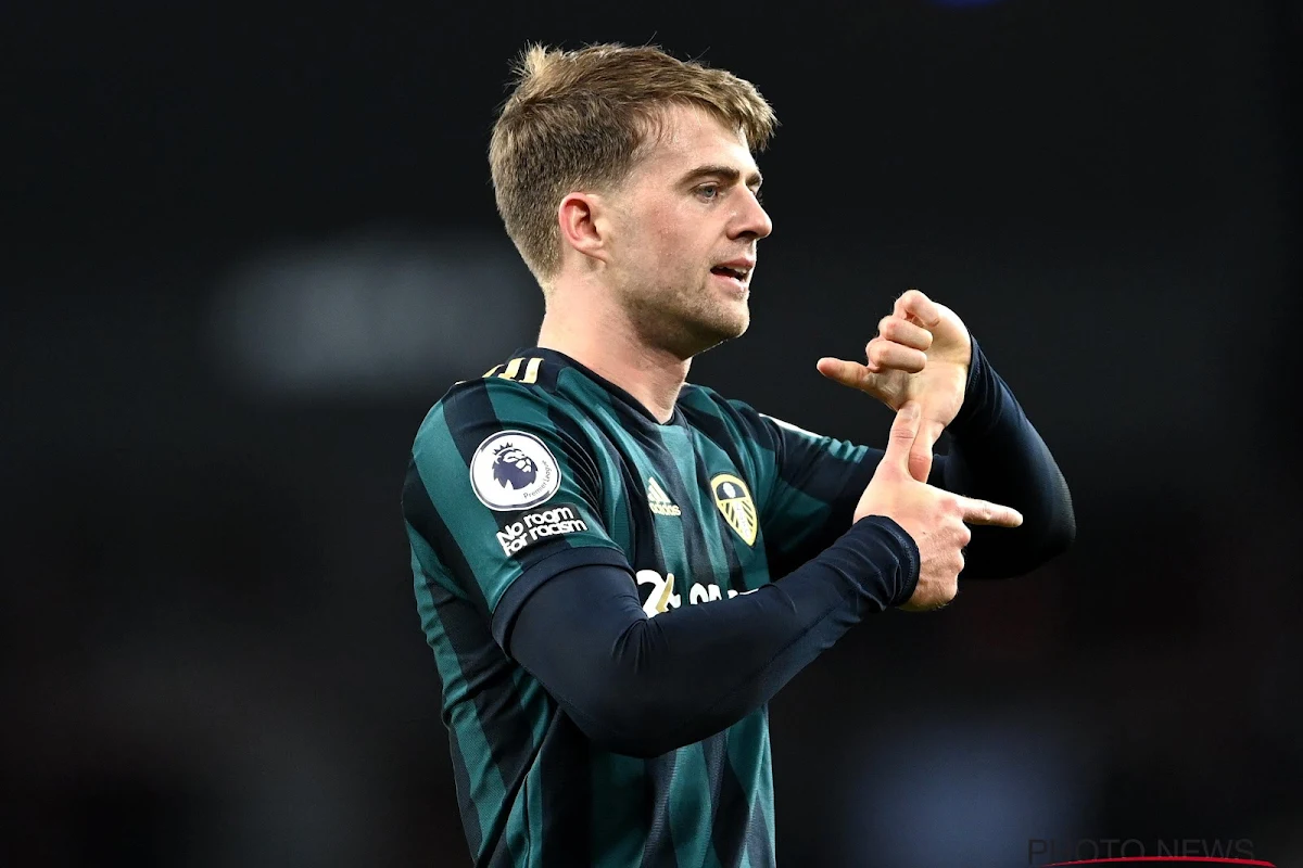 🎥 Un Bamford puissance 3 offre une belle victoire à Leeds contre Aston Villa