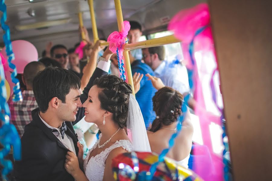 結婚式の写真家Ilya Tarasov (elijah86)。2014 8月9日の写真