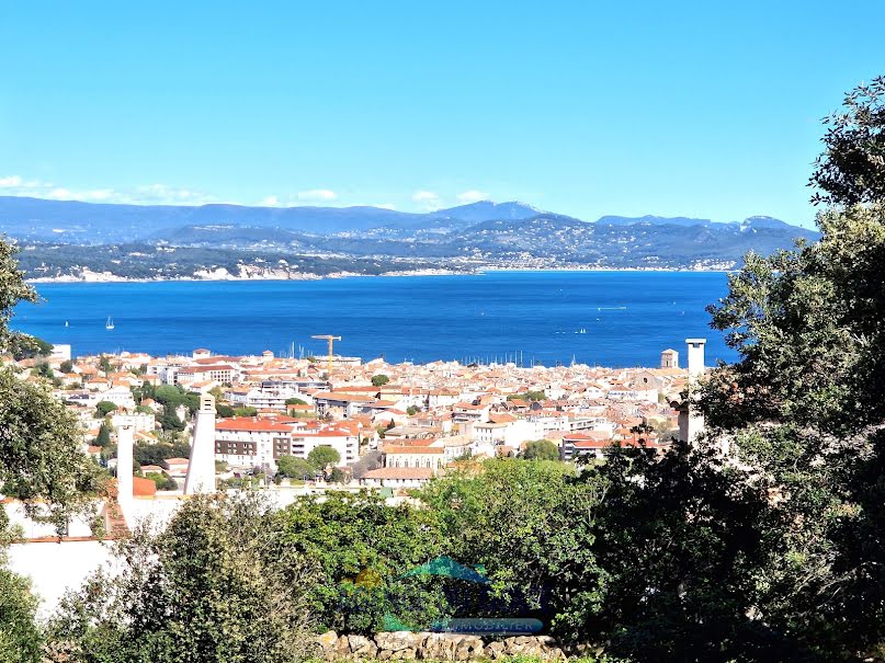 Vente terrain à batir  1500 m² à La Ciotat (13600), 1 050 000 €