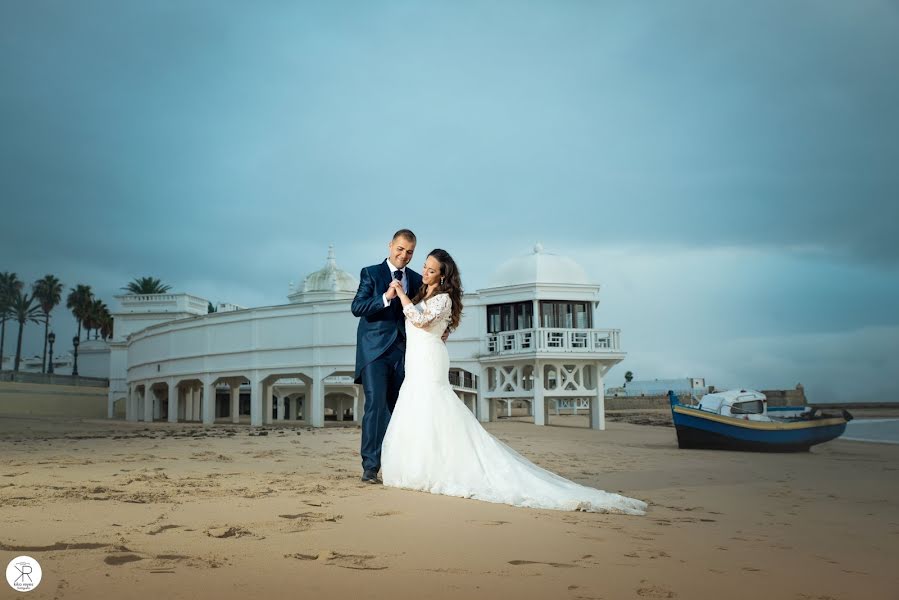 Fotografo di matrimoni Kiko Reyes (kikoreyes). Foto del 20 maggio 2019