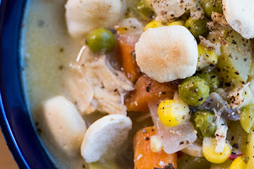 Chicken Pot Pie Soup