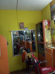 Sri Saloon photo 2