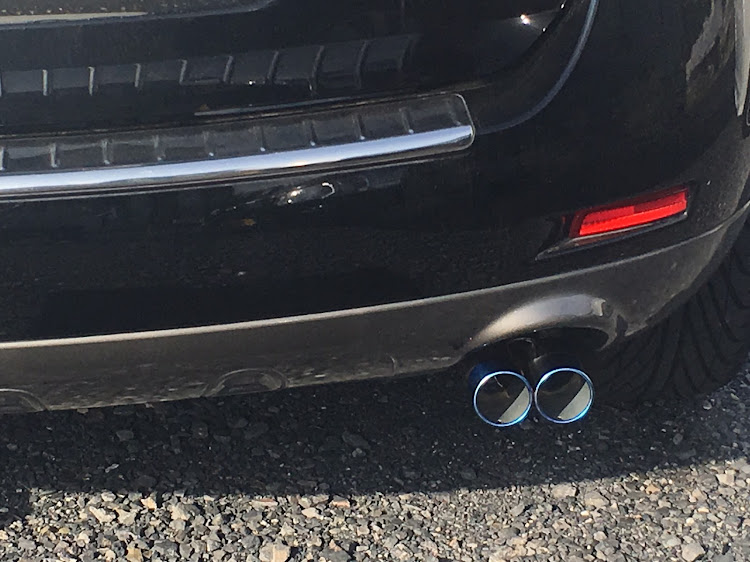 ムラーノのDIY・マフラー交換・ムラーノに関するカスタム事例の投稿画像2枚目