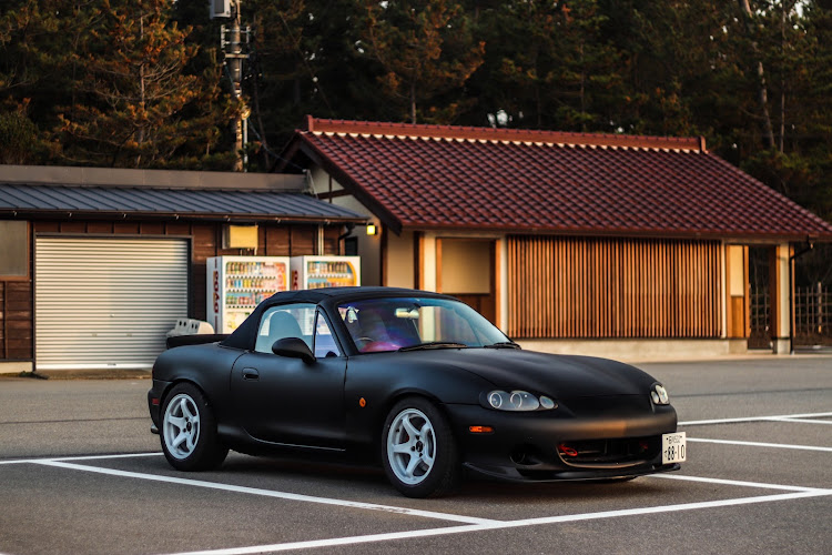 レガシィB4のオープンドライブ・安宅・越前海岸に関するカスタム事例の投稿画像1枚目