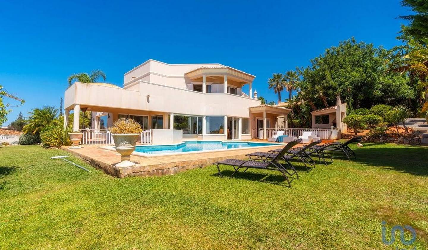House with pool Albufeira
