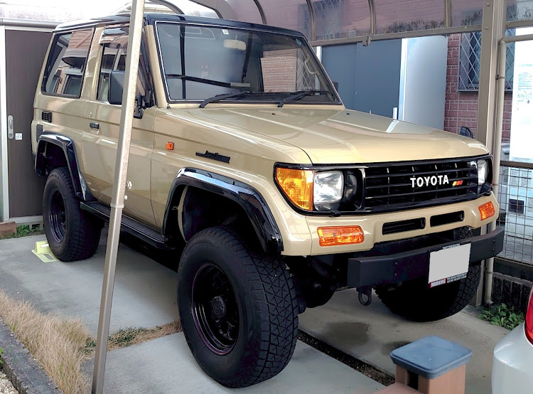 ランドクルーザープラドのKZJ71W・71プラド・Taco Vinyl・TacoVinylグリルバッジ・北米トヨタに関するカスタム事例の投稿画像1枚目