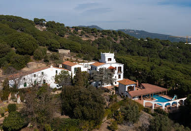 Villa with garden and terrace 12