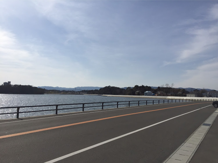 ロードスターの意外にも撮影スポットの松川大橋・松川浦のホッキ飯食べなきゃ損・ドライブに関するカスタム事例の投稿画像1枚目