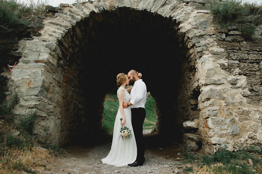 Fotografo di matrimoni Ksyusha Ostapenko (sjana). Foto del 1 agosto 2018