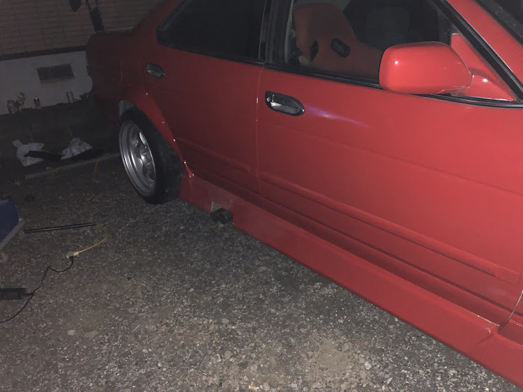 ローレルのDIY・ドリフト・レッドメモリー・車高調整・上げたに関するカスタム事例の投稿画像3枚目