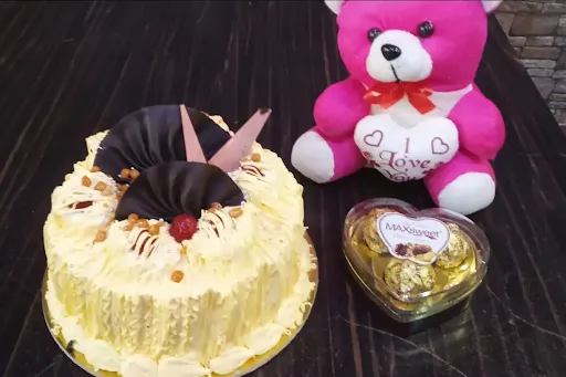 Butterscotch Cake 500 Grams With 6 Inch Teddy