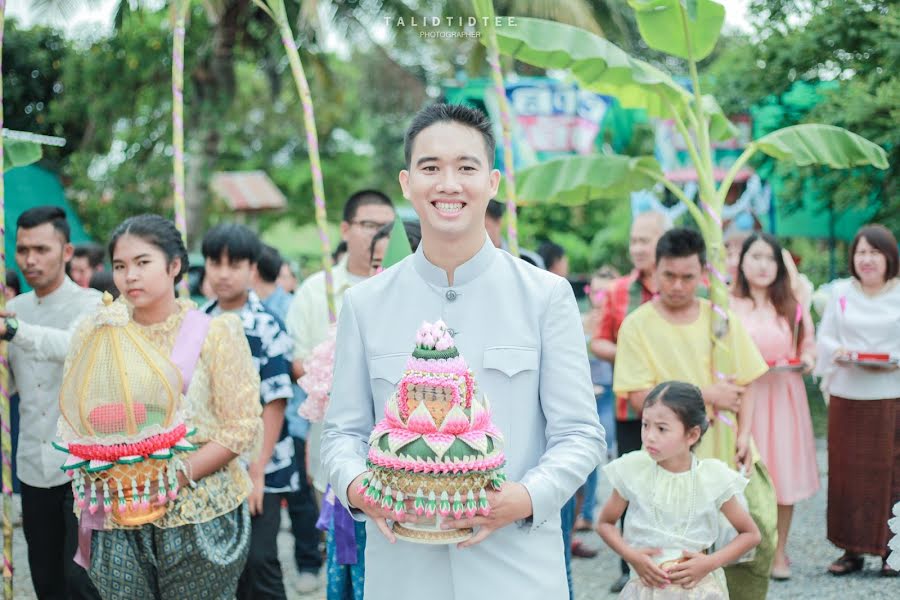 Fotógrafo de casamento Piyapong Kullajit (beer339). Foto de 7 de setembro 2020