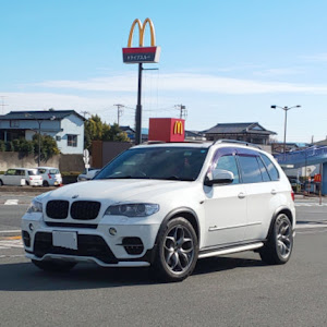 X5 E70