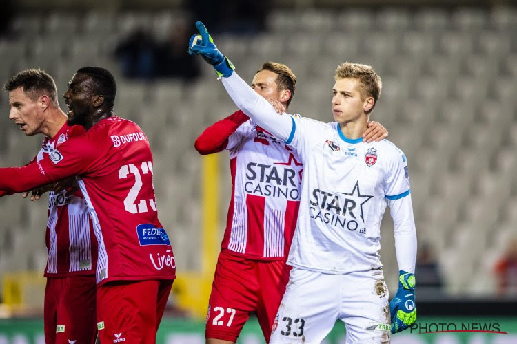 Anderlecht a sondé un gardien de Mouscron: "Il y a eu des discussions entre mon agent et le coach des gardiens anderlechtois"