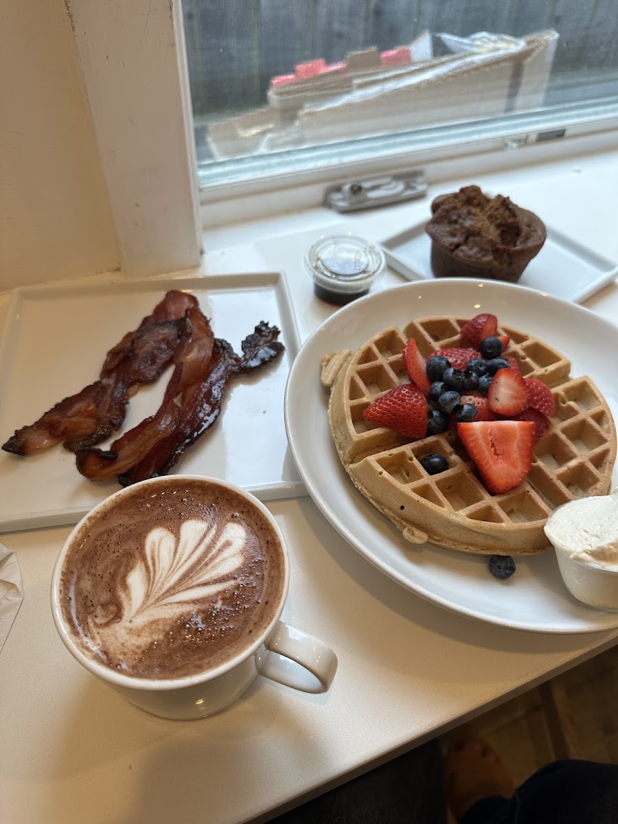 Mochi waffle, banana muffin, hot cocoa