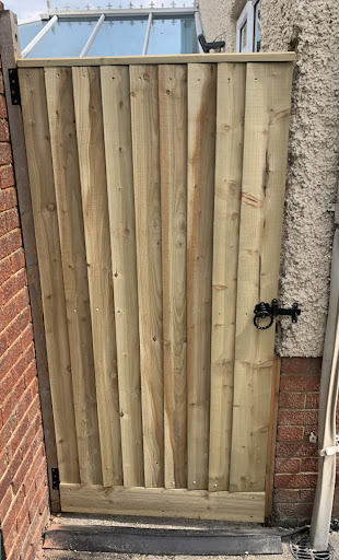 Handmade gate made by our team 💪 🔨 