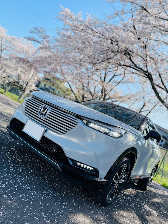 ヴェゼルのヴェゼルPLaY・サクラと愛車・桜・オデッセイに関するカスタム事例の投稿画像1枚目