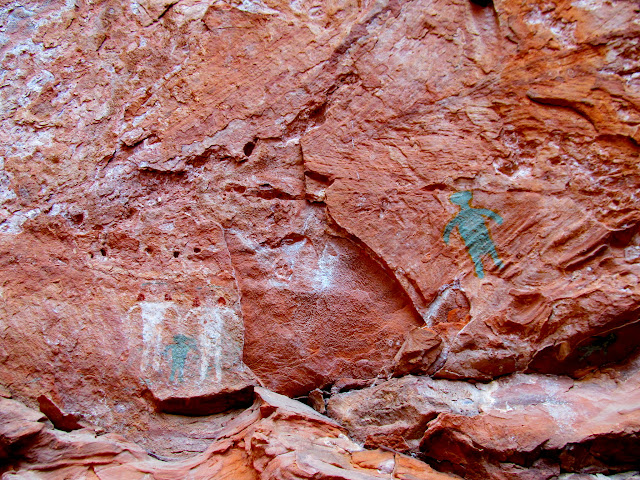 Hell Dive Canyon pictographs