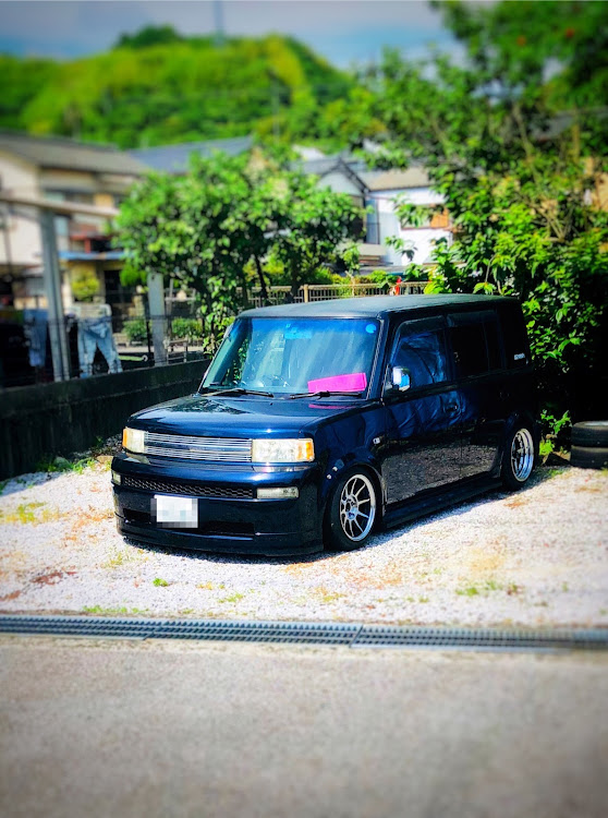 bBの2018ベストショット・車高調整に関するカスタム事例の投稿画像1枚目