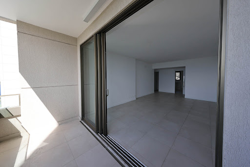Apartment with pool 5