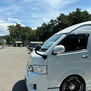 ハイエースワゴン TRH224W