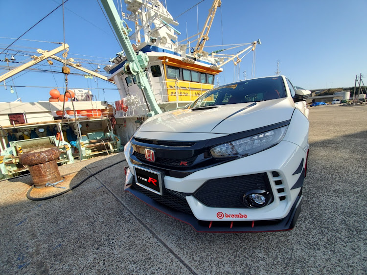 シビックタイプRの生月島・釣りに行く車じゃねぇ・痛車に関するカスタム事例の投稿画像1枚目