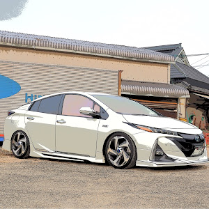 プリウスPHV ZVW52