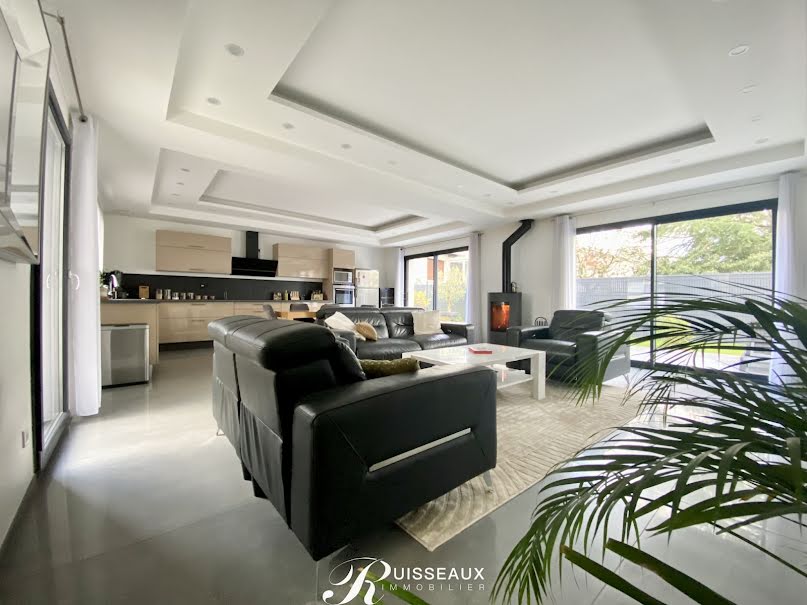 Vente maison 6 pièces 160 m² à Fontaine-lès-Dijon (21121), 685 000 €